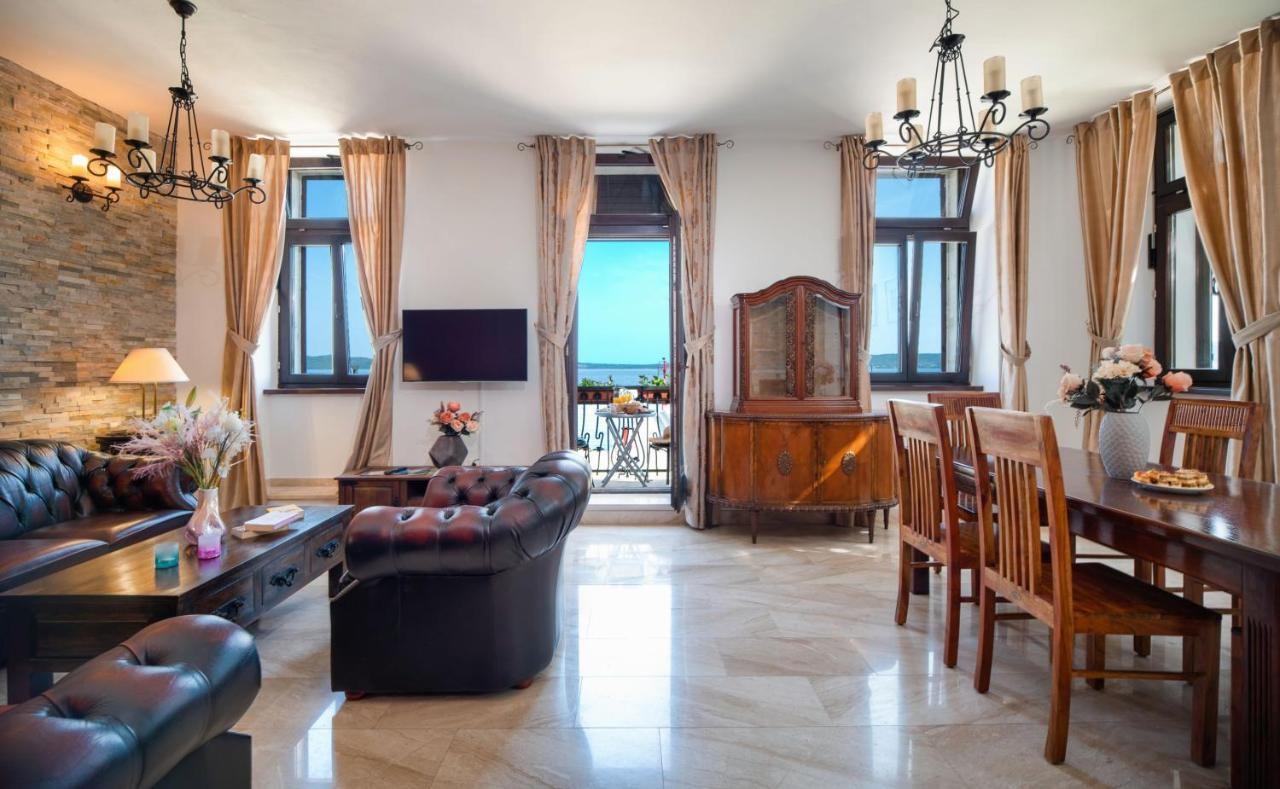 Luxury Apartments Perko Kaštela المظهر الخارجي الصورة