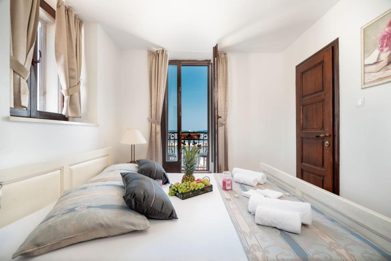 Luxury Apartments Perko Kaštela المظهر الخارجي الصورة