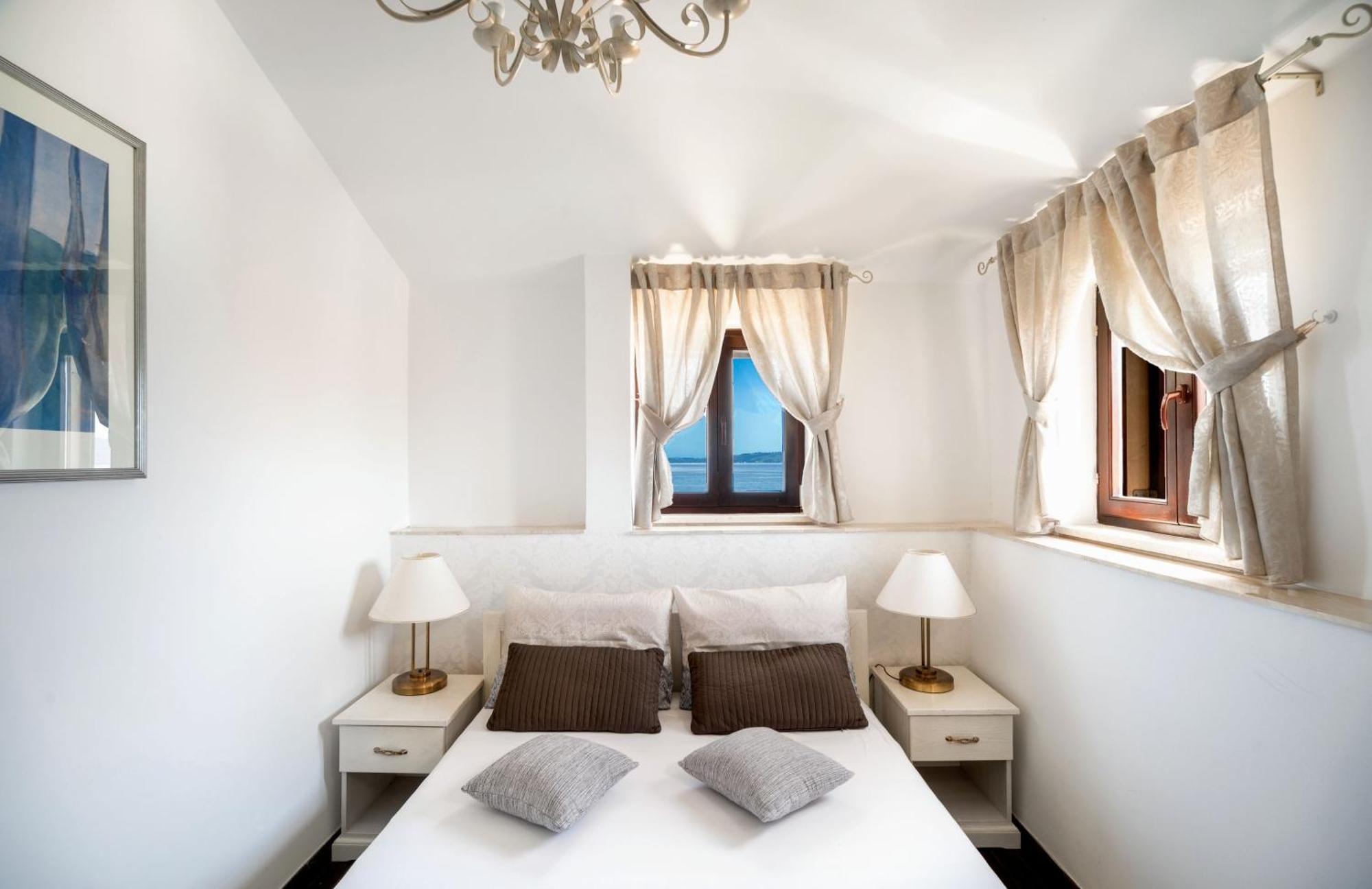 Luxury Apartments Perko Kaštela الغرفة الصورة
